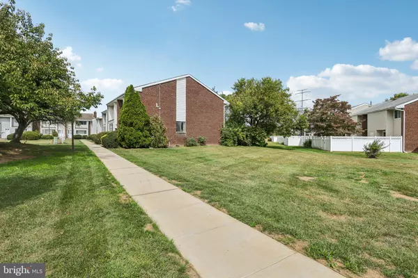 Dayton, NJ 08810,-L-10 QUINCY CIR