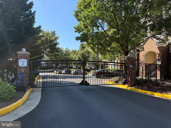 Herndon, VA 20171,12925 CENTRE PARK CIR #311