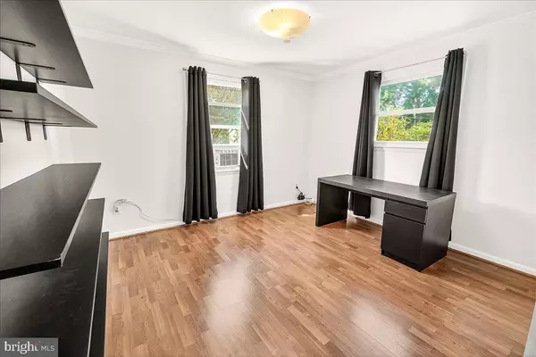 Pasadena, MD 21122,8841 FORT SMALLWOOD RD