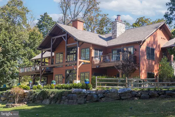 Newtown, PA 18940,992 WORTHINGTON MILL RD