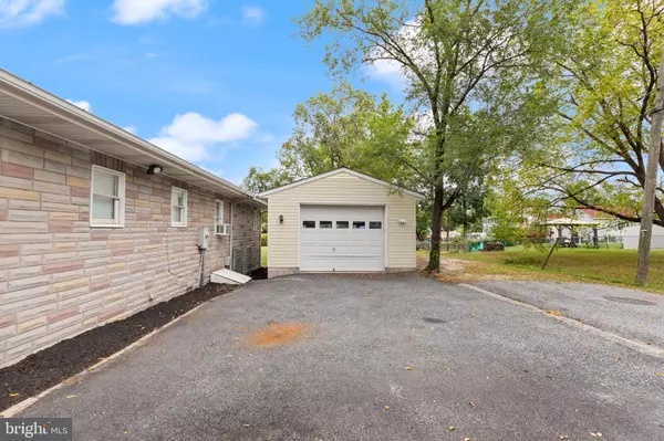 Sparrows Point, MD 21219,2424 SUNCREST