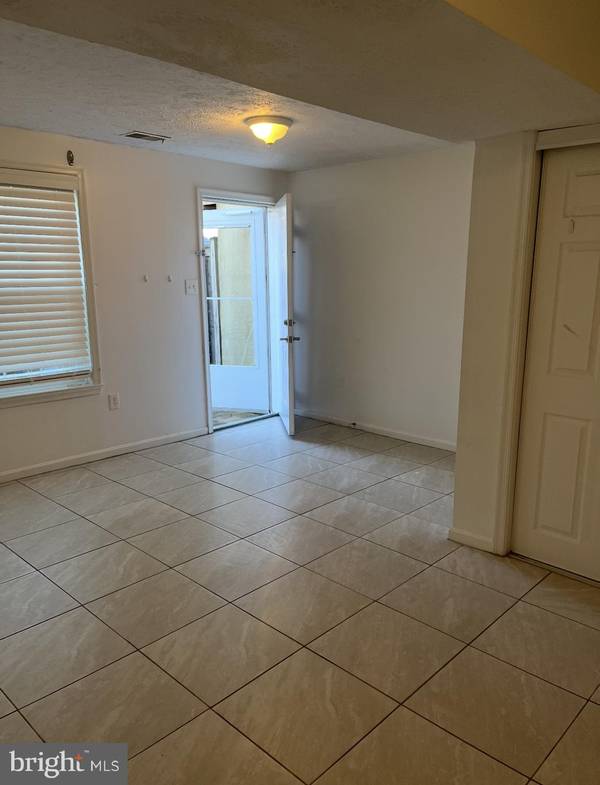 Woodbridge, VA 22193,14684 CLOVERDALE RD