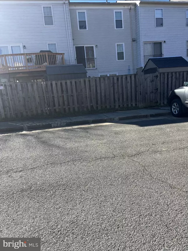 Woodbridge, VA 22193,14684 CLOVERDALE RD