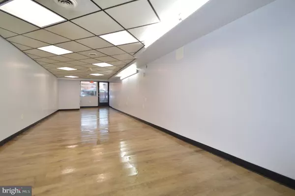 Baltimore, MD 21213,3216 BELAIR RD #B