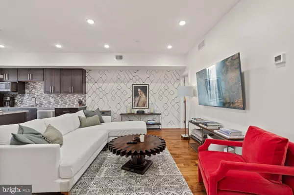 Philadelphia, PA 19148,2015 S HUTCHINSON ST #12