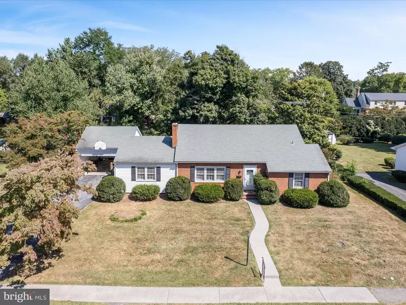 124 ROSEMONT CIR, Berryville, VA 22611