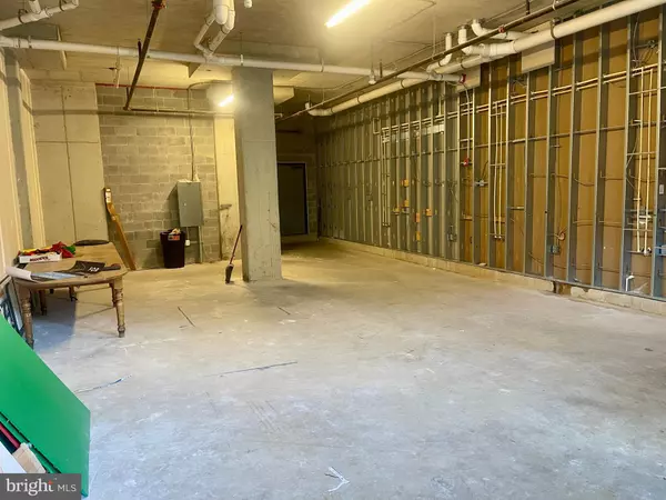 Annapolis, MD 21401,141 WEST ST #103