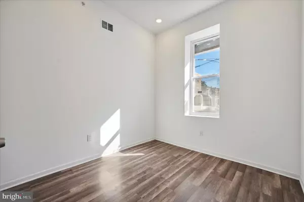 Philadelphia, PA 19132,TEMPLE UNIVERSITY PACKAGE (3 PROPERTIES)
