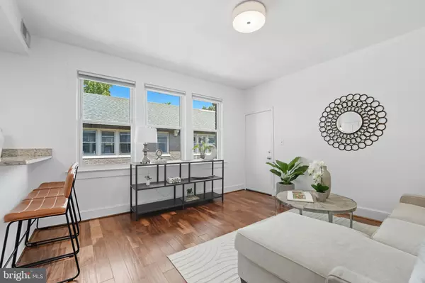 Washington, DC 20009,1725 LANIER PL NW #33A