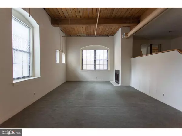 Philadelphia, PA 19106,130-6 ARCH ST #501