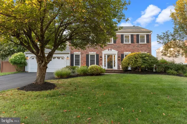 Langhorne, PA 19047,28 HESTON CT