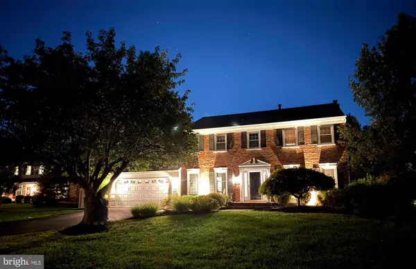 Langhorne, PA 19047,28 HESTON CT