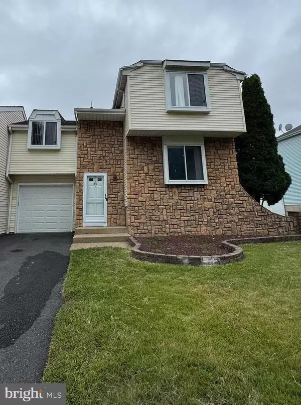 47 GERALDINE RD, East Windsor, NJ 08520