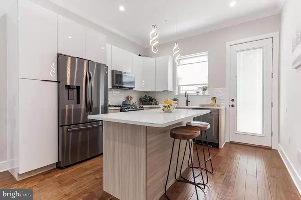 Philadelphia, PA 19145,2130 FERNON ST