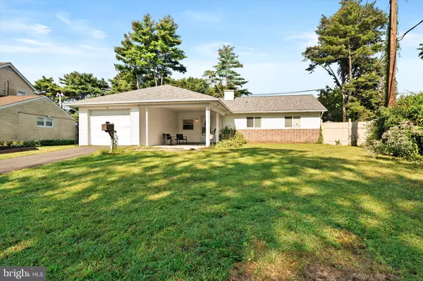 43 BLUEBERRY LN, Willingboro, NJ 08046