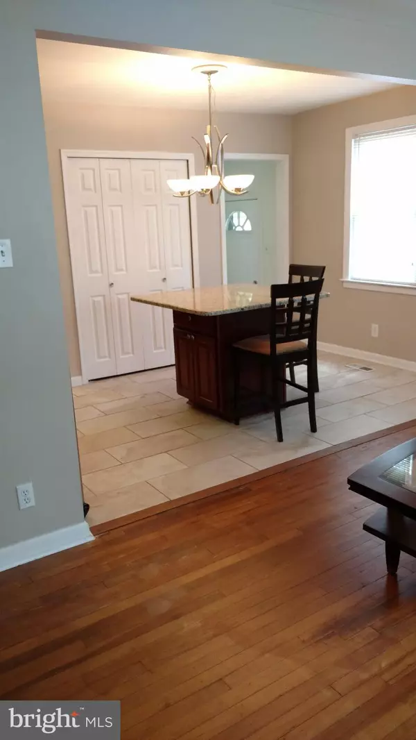 Cherry Hill, NJ 08034,127 EDISON RD