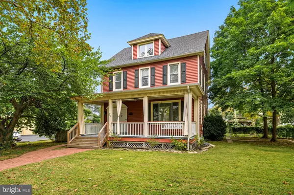 Palmyra, NJ 08065,832 CINNAMINSON AVE