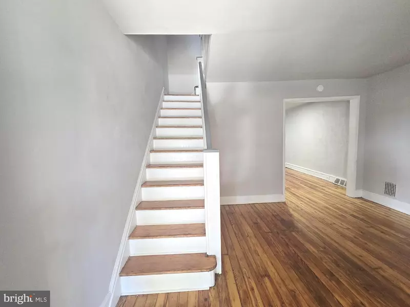 2540 S 61ST ST, Philadelphia, PA 19142