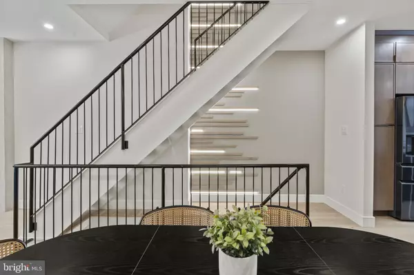 Philadelphia, PA 19125,1215 SHACKAMAXON ST