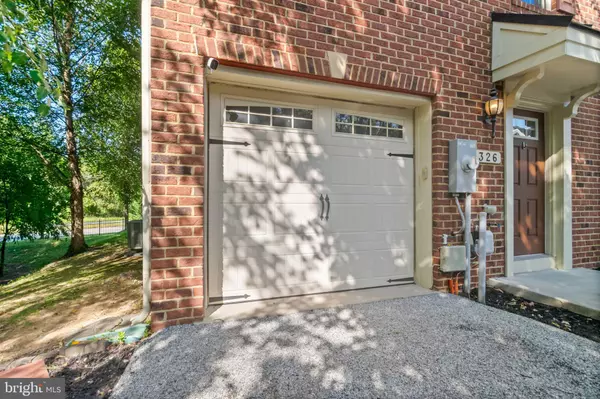 Glen Burnie, MD 21061,326 EAGLES RIDGE WAY