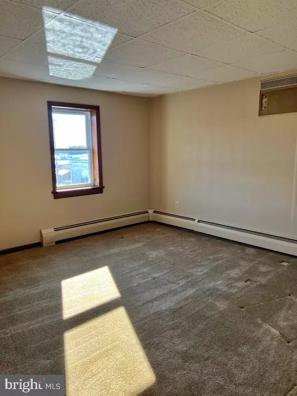 Dallastown, PA 17313,10 E MAIN ST