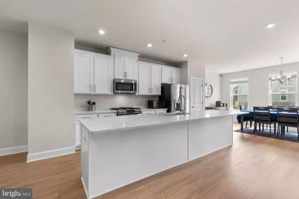 Hanover, MD 21076,8369 MEADOWOOD DR