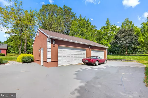 Chester Springs, PA 19425,21 SYCAMORE LN