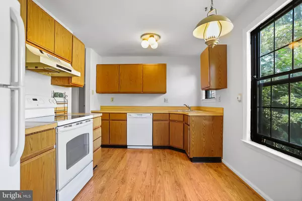 West Chester, PA 19382,164 MANSION HOUSE DR #401A