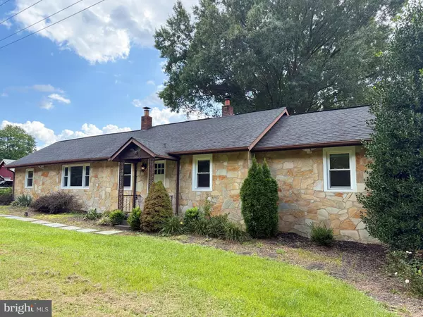 Manassas, VA 20112,5865 WEBSTERS WAY