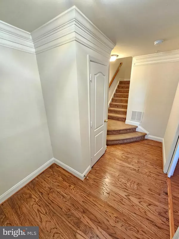 Silver Spring, MD 20910,9820 DARCY FOREST DR