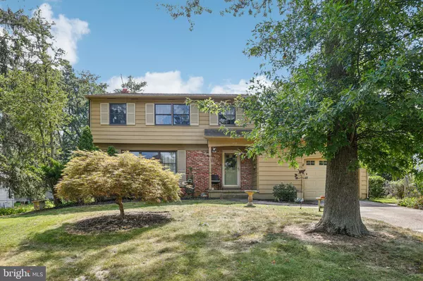 108 W BURGESS RD, Marlton, NJ 08053