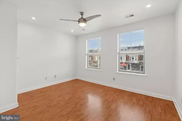 Philadelphia, PA 19145,2522-24 S BROAD ST #2F