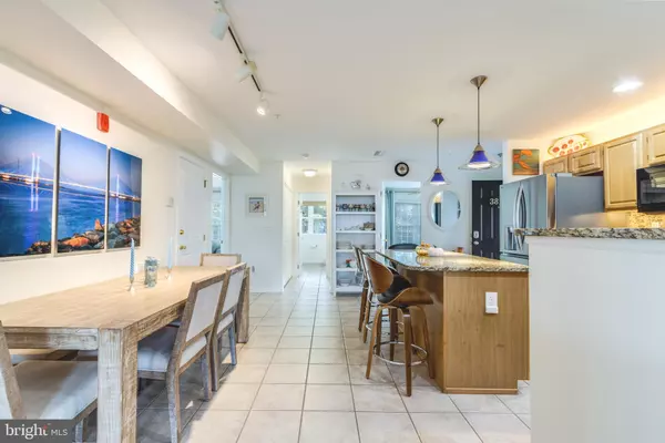 Rehoboth Beach, DE 19971,3800 SANIBEL CIR #3812