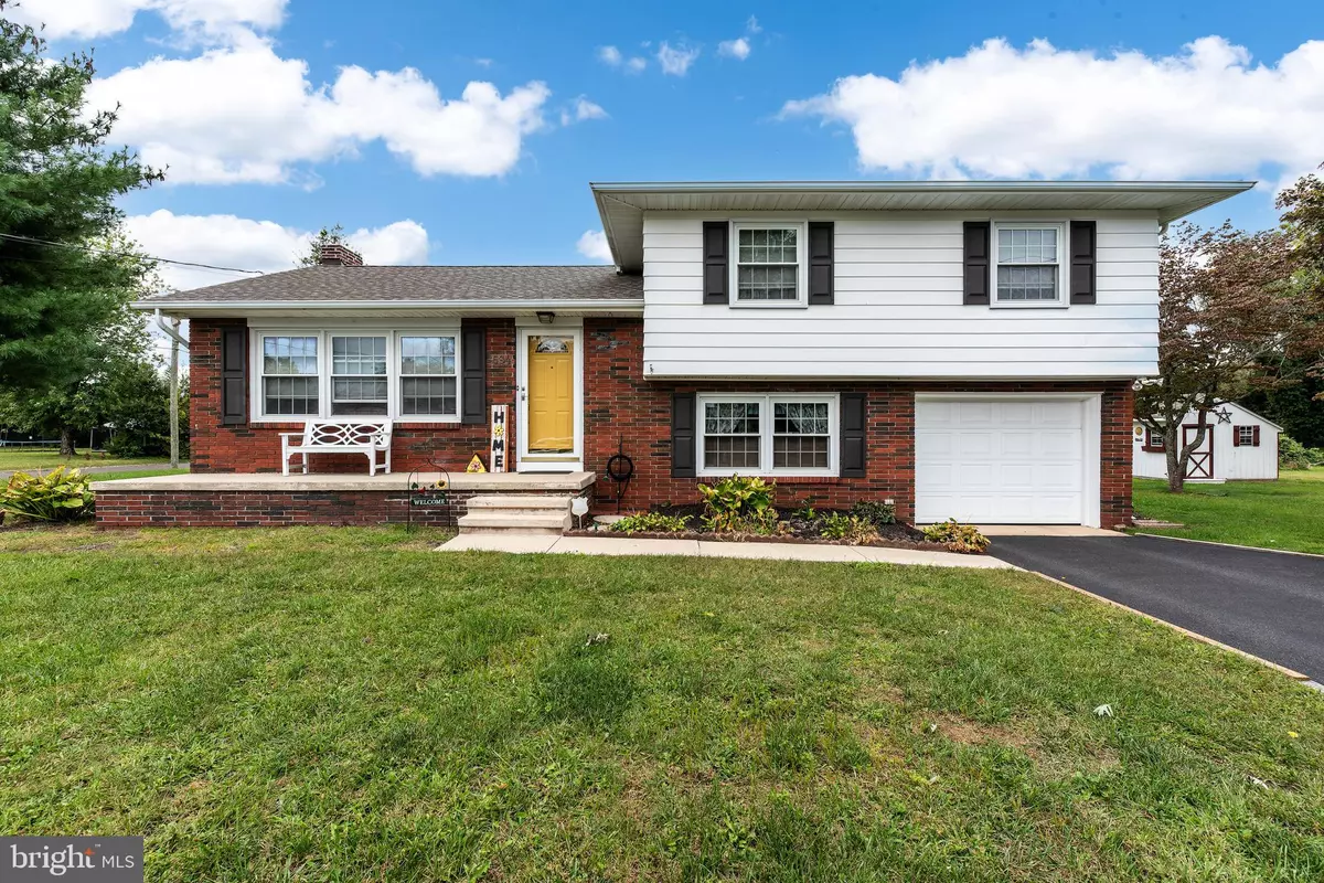 Vineland, NJ 08360,584 OVERBROOK RD