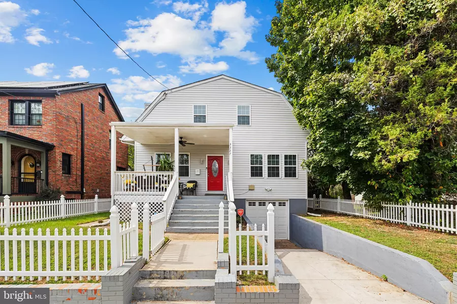 3327 5TH ST SE, Washington, DC 20032