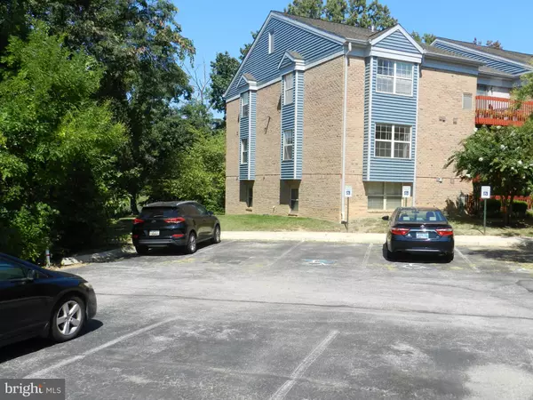 Essex, MD 21221,4 BANYAN WOOD CT #202