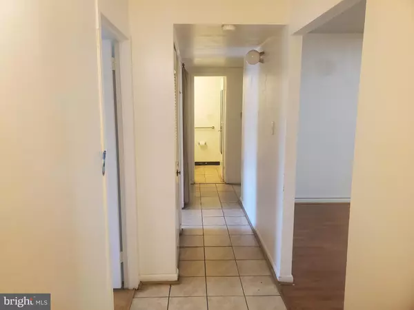 Reston, VA 20191,11604 STONEVIEW SQ #64/21C