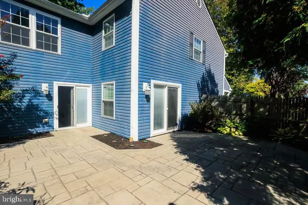 Mount Holly, NJ 08060,16 WILLOWBROOK WAY