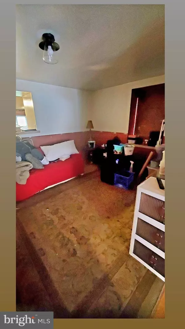 Philadelphia, PA 19127,105 CARSON ST