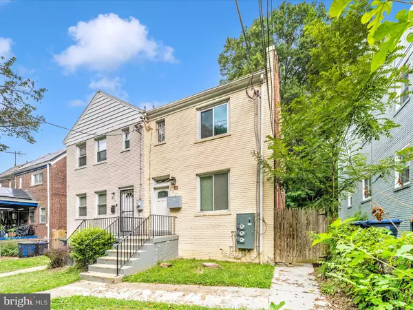 Washington, DC 20032,222 MALCOLM X AVE SE