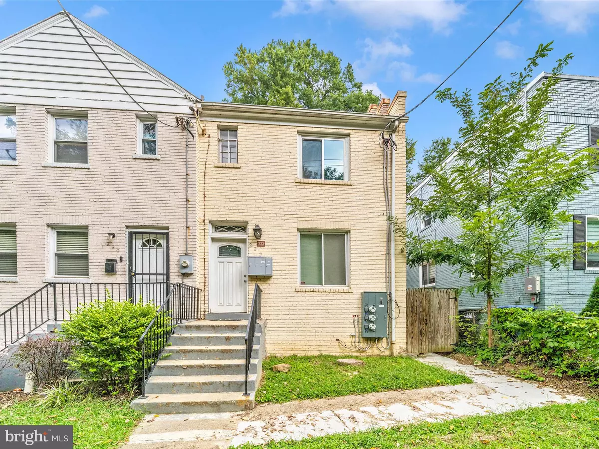 Washington, DC 20032,222 MALCOLM X AVE SE