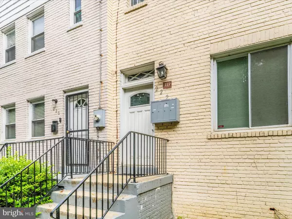 Washington, DC 20032,222 MALCOLM X AVE SE