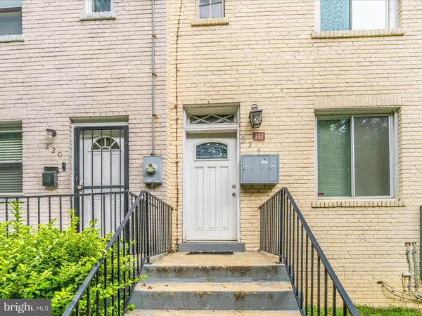 Washington, DC 20032,222 MALCOLM X AVE SE