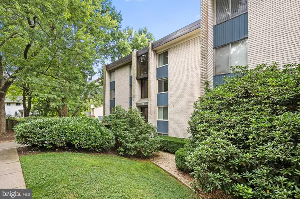 Rockville, MD 20853,5578 BURNSIDE DR #5578-5