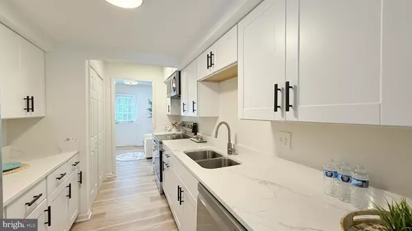 Alexandria, VA 22315,6469 ROCKSHIRE CT