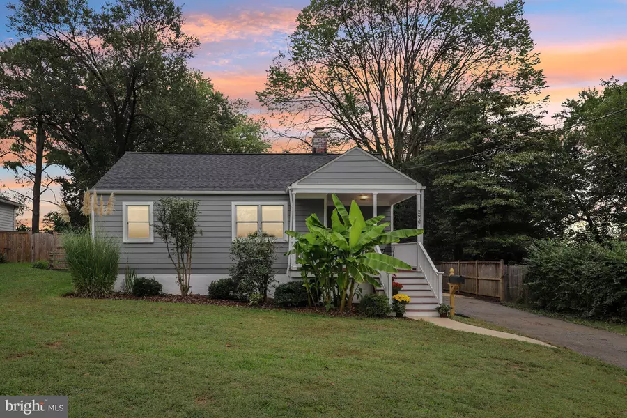 2937 FAIRMONT ST, Falls Church, VA 22042