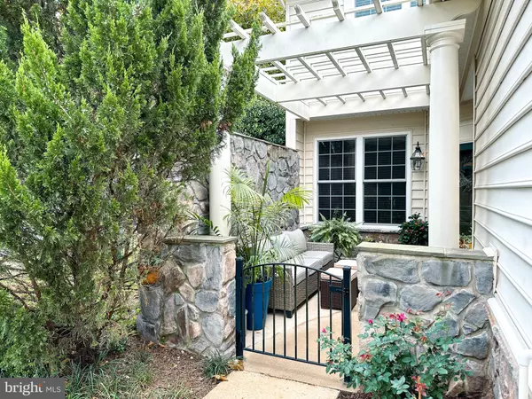 Ashburn, VA 20147,44397 ADARE MANOR SQ