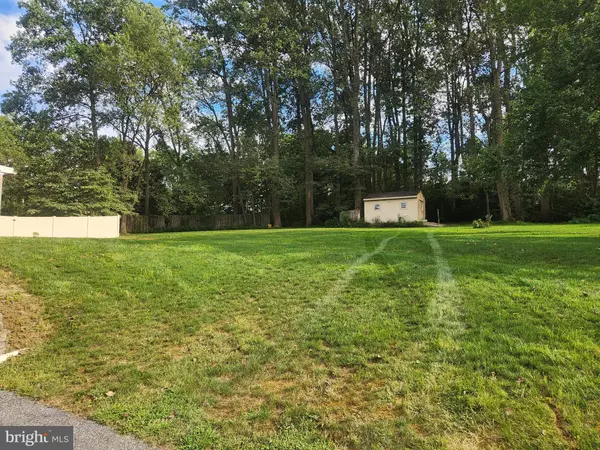 New Providence, PA 17560,3 WOODS DR