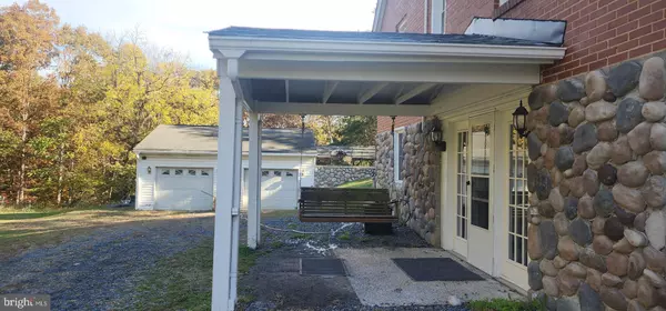Front Royal, VA 22630,1064 STRASBURG RD