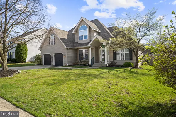 5 HEATHROW CT, Blackwood, NJ 08012